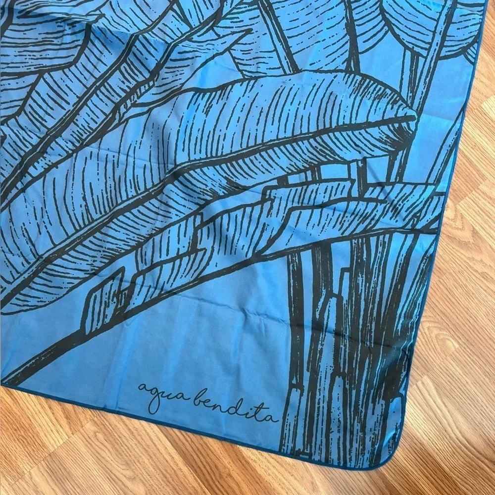 N/A bou towel